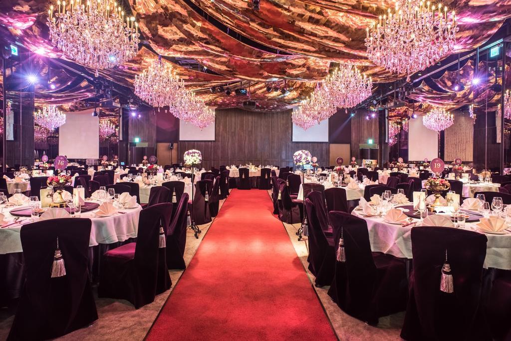 Palais De Chine Hotel Tajpej Zewnętrze zdjęcie The ballroom of the hotel